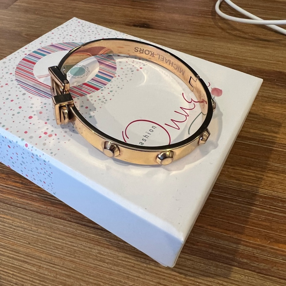 Michael Kors Bangle bracelet - Picture 3 of 3